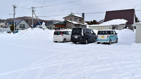 こもれびの森薬局の駐車場