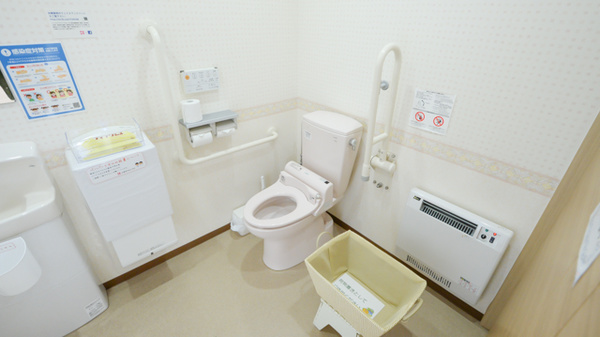 加藤薬局西２１条店のお手洗い