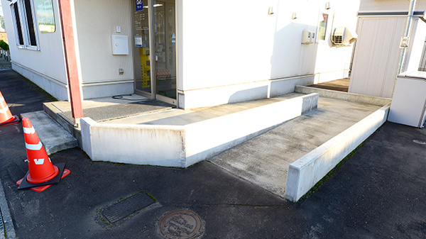 びばい駅前薬局のバリアフリー設備