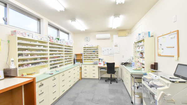 ひらかわ調剤薬局の調剤室