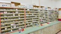 佐沼調剤薬局の薬棚