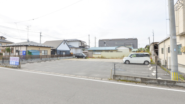 佐沼調剤薬局の駐車場