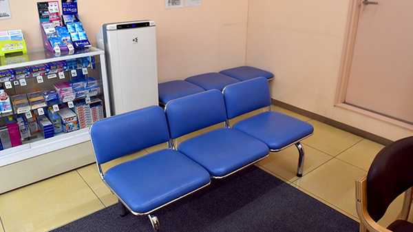 薬王堂薬局　宮城鹿島台店の待合スペース