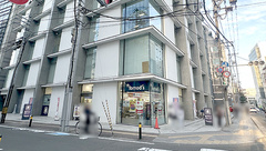 薬局トモズ仙台中央店の外観