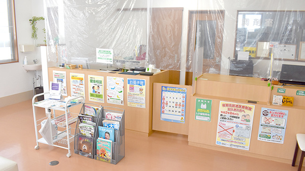 かえで薬局上山店の受付/カウンター