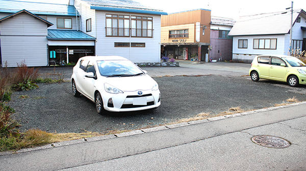 尾花沢調剤薬局市役所前店の駐車場