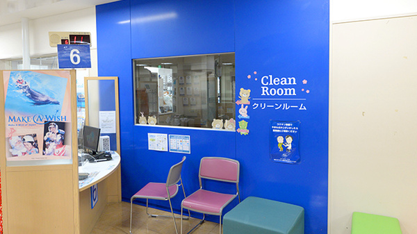 無菌調剤室完備
