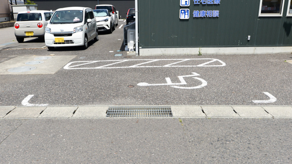 クオール薬局郡山北店の駐車場