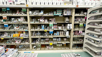 くすりのマルト調剤薬局　上中田店の薬棚