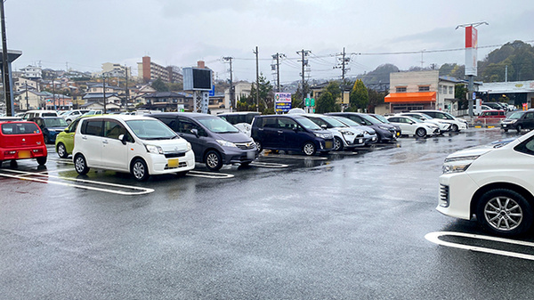 くすりのマルト調剤薬局　高坂店の駐車場