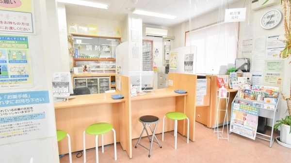 磐梯調剤薬局の受付/カウンター