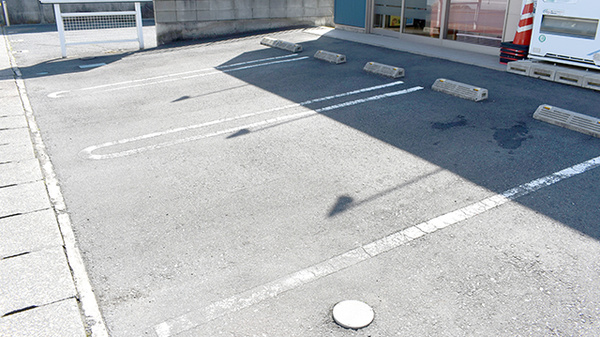 オハナ薬局古河店の駐車場