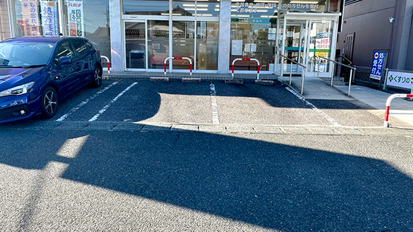 くすりのマルト調剤薬局　磯原店の駐車場