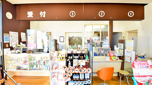 ファーマライズ薬局 友部店の受付/カウンター