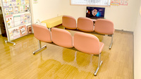 つくばね薬局の待合スペース