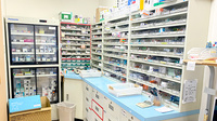 すず薬局　那珂店の薬棚