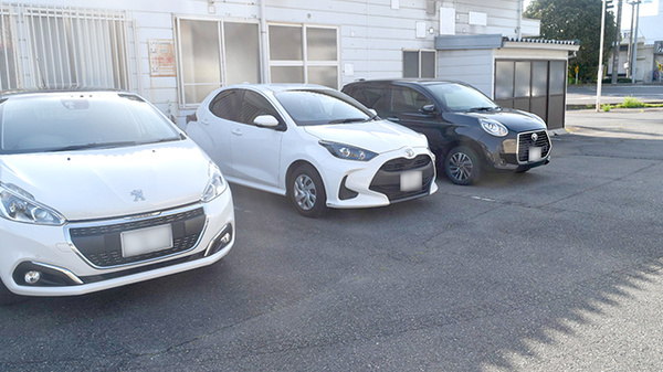 ウイン調剤薬局下大島店の駐車場