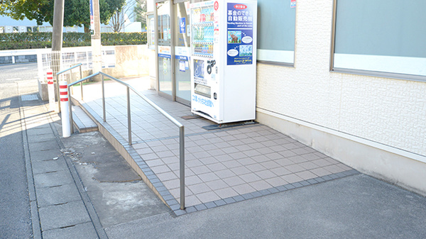 クオール薬局伊勢崎店のバリアフリー設備