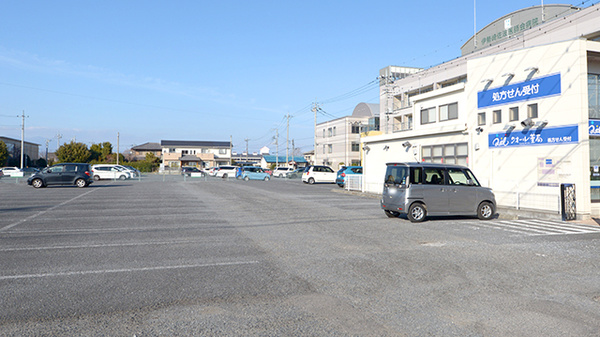 クオール薬局伊勢崎店の駐車場
