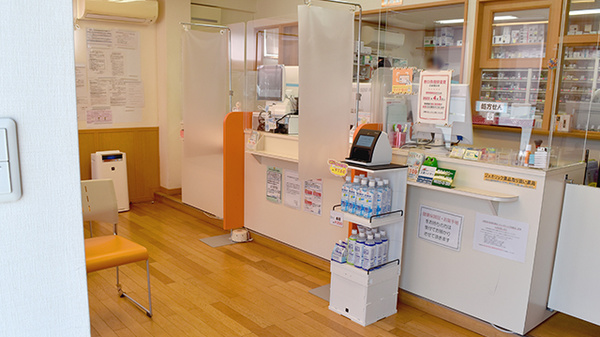 ウイン調剤薬局高崎店の受付/カウンター