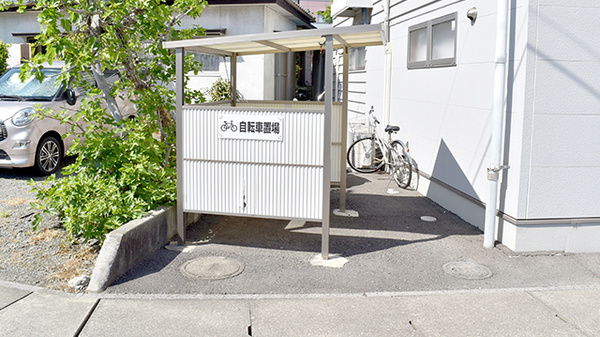 ウイン調剤薬局高崎店の駐輪場