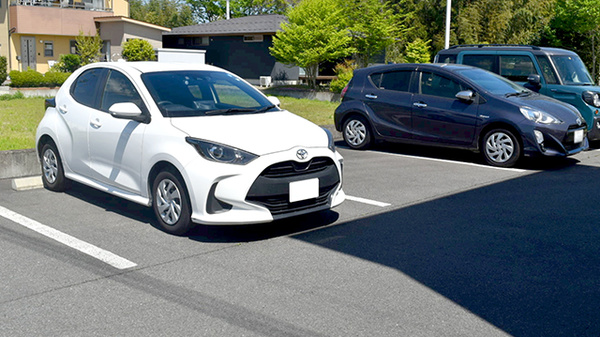 オハナ薬局人見店の駐車場