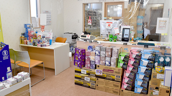 ウイン調剤薬局中之条店の受付/カウンター