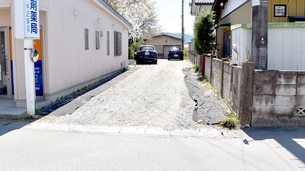 ウイン調剤薬局中之条店の駐車場