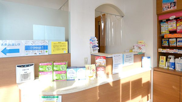 クオール薬局ララ２号店の受付/カウンター