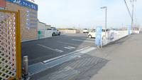 クオール薬局ララ２号店の駐車場