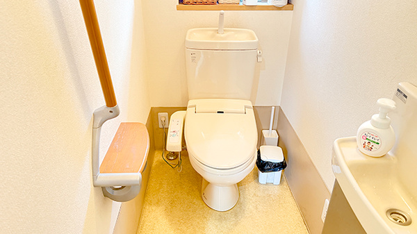 かすが薬局のお手洗い