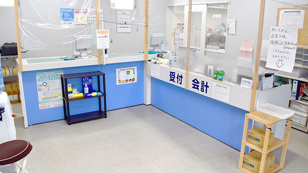 すずらん薬局の受付/カウンター