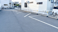 すずらん薬局の駐車場
