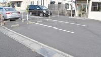 ひふみ薬局の駐車場