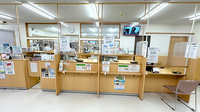 ひばり薬局循環器・呼吸器病センター前店の受付/カウンター