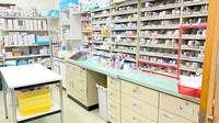 東千葉グリーン薬局の薬棚