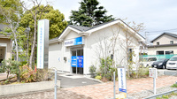 稲毛アズール調剤薬局の外観