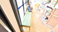 クオール薬局稲毛駅前店の待合スペース