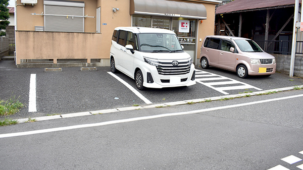 ベル薬局　国府台店の駐車場