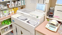 市川南口アズール調剤薬局の調剤器具