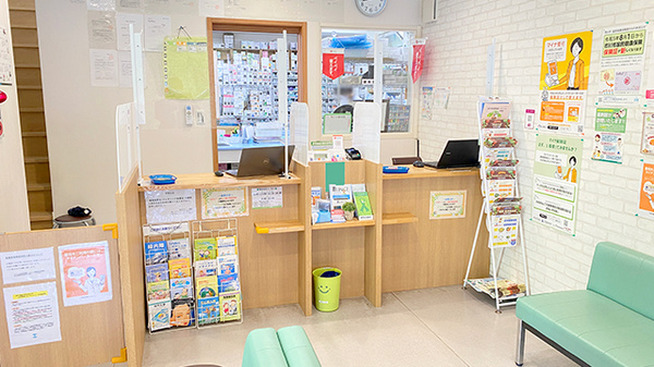 市川グリーン薬局の受付/カウンター