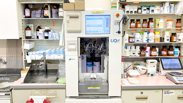 前原グリーン薬局の調剤器具