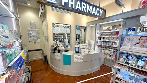 薬局アメリカンファーマシー丸の内店の受付/カウンター