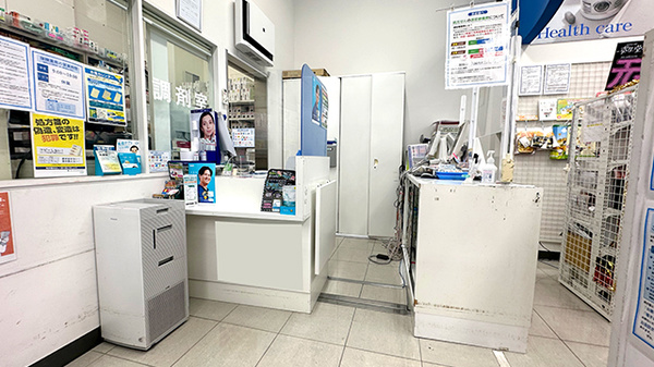 薬局トモズ銀座三丁目店の受付/カウンター