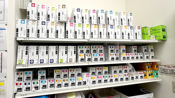 薬局トモズ銀座三丁目店の漢方薬