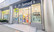薬局トモズ茅場町店の入口