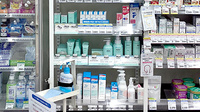日本調剤　勝どき薬局の化粧品