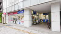 ナチュラルローソンクオール薬局高輪台駅前店の外観