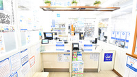 ナチュラルローソンクオール薬局新宿駅西店の受付/カウンター