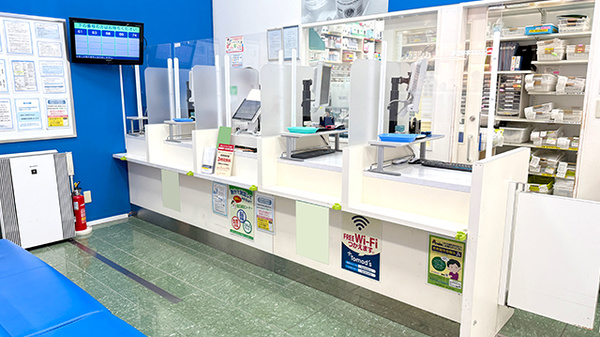薬局トモズ　南砂町SUNAMO店の受付/カウンター